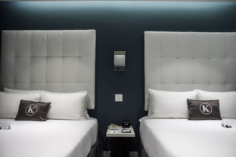 Kent Hotel 22/40