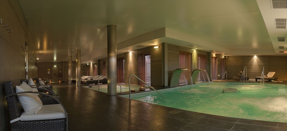 Your Hotel And Spa 31/34