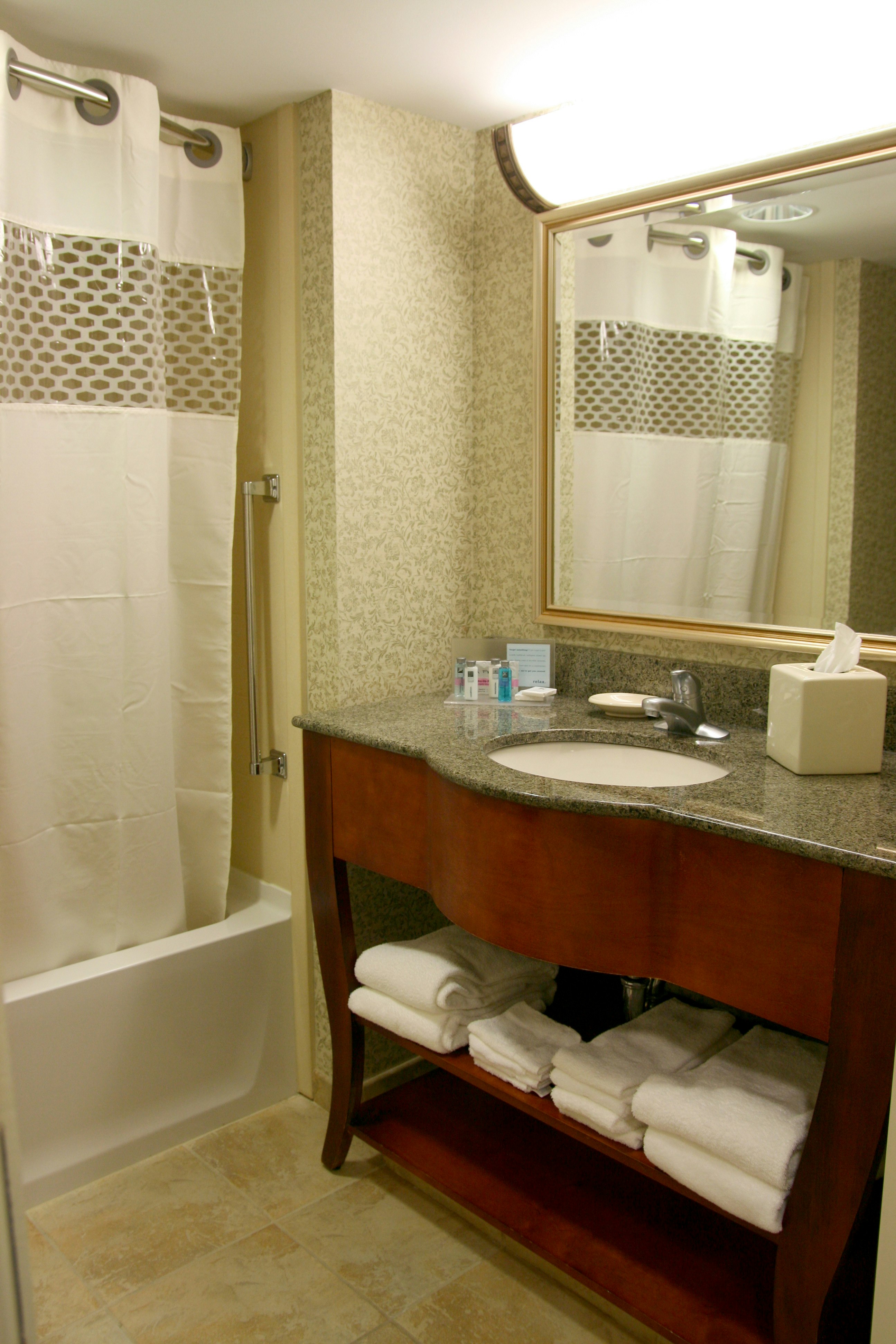 Hampton Inn Easton 60/62