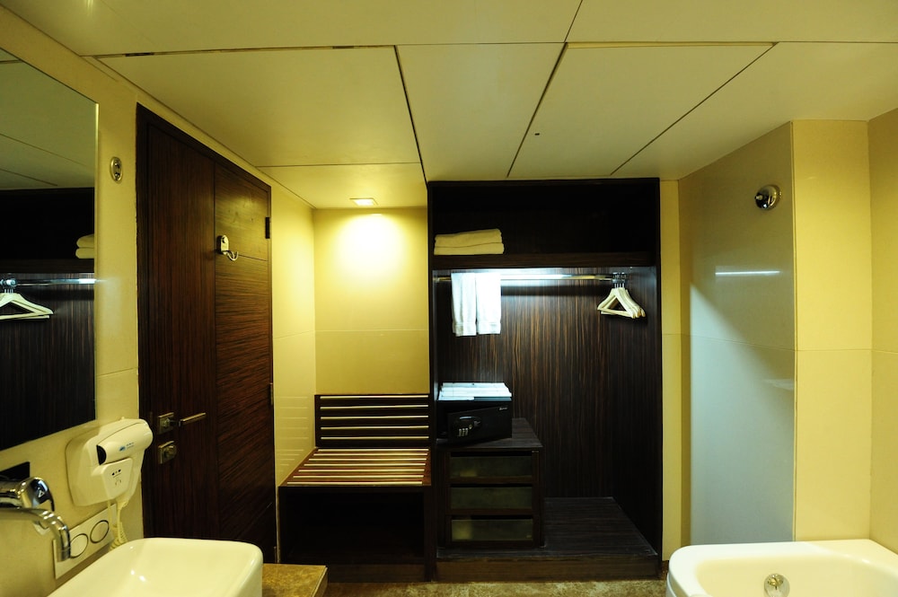 Hotel Suba Star 44/50