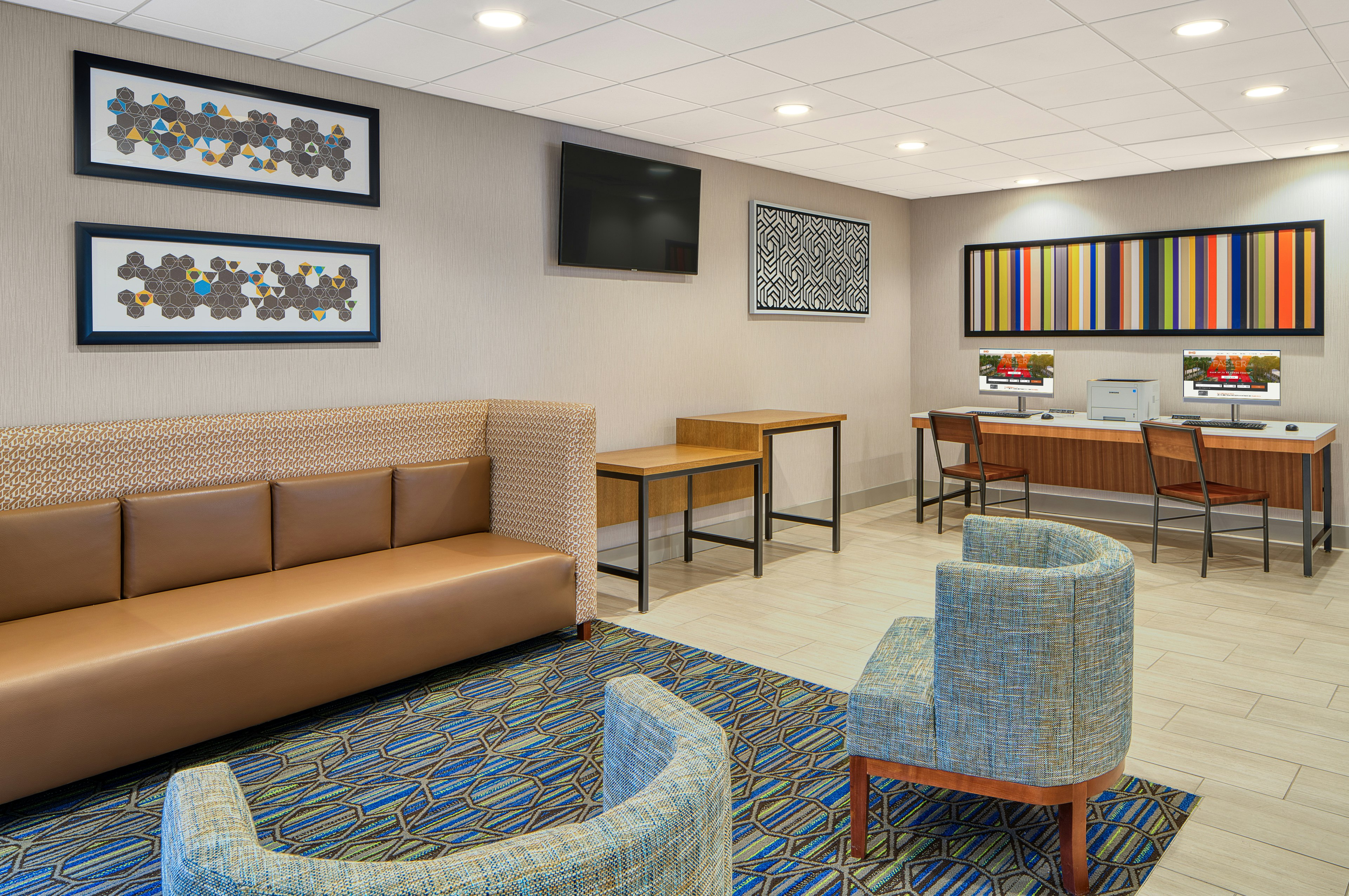 Holiday Inn Express Statesboro 24/42
