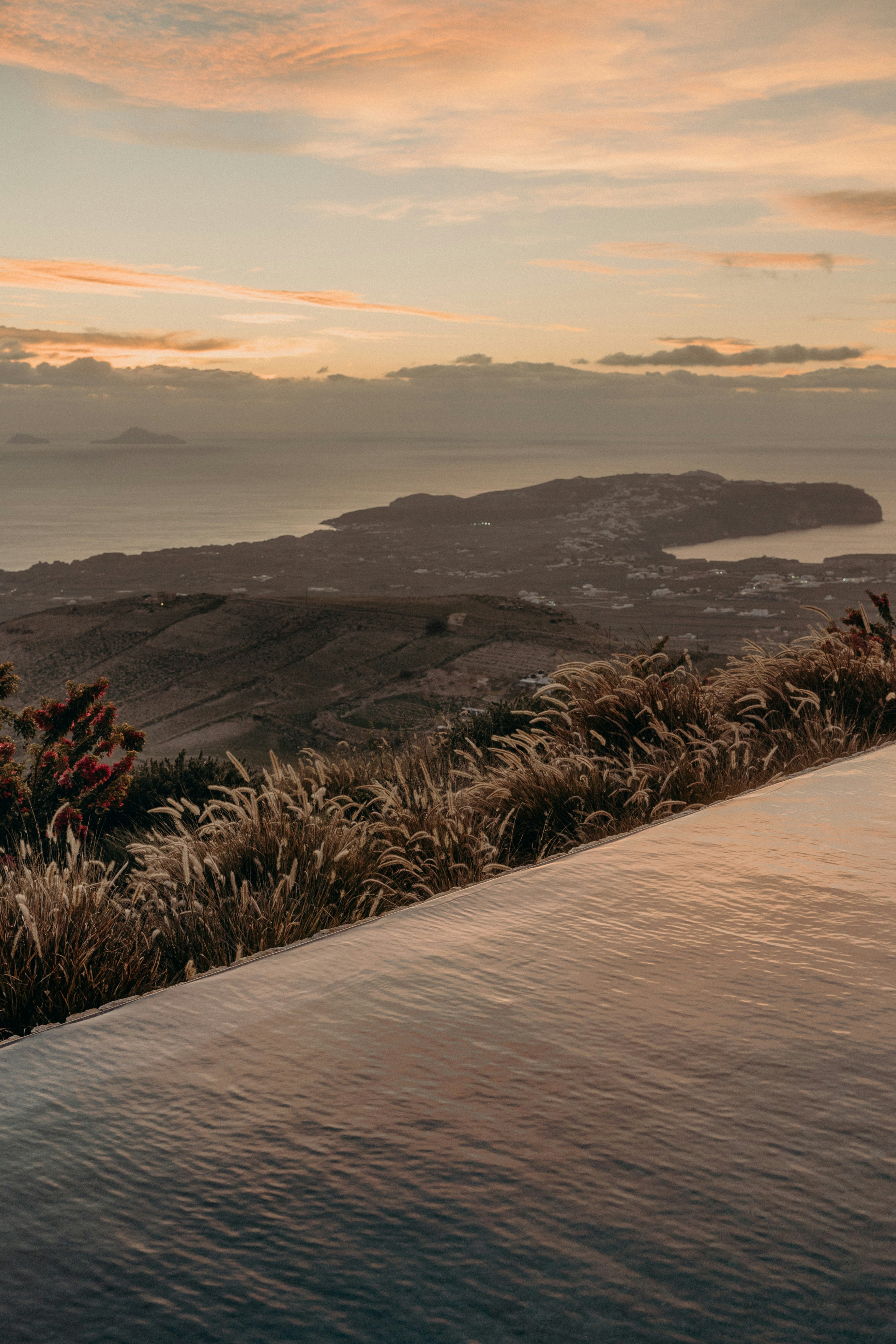 Santorini Sky Luxury Resort 45/50