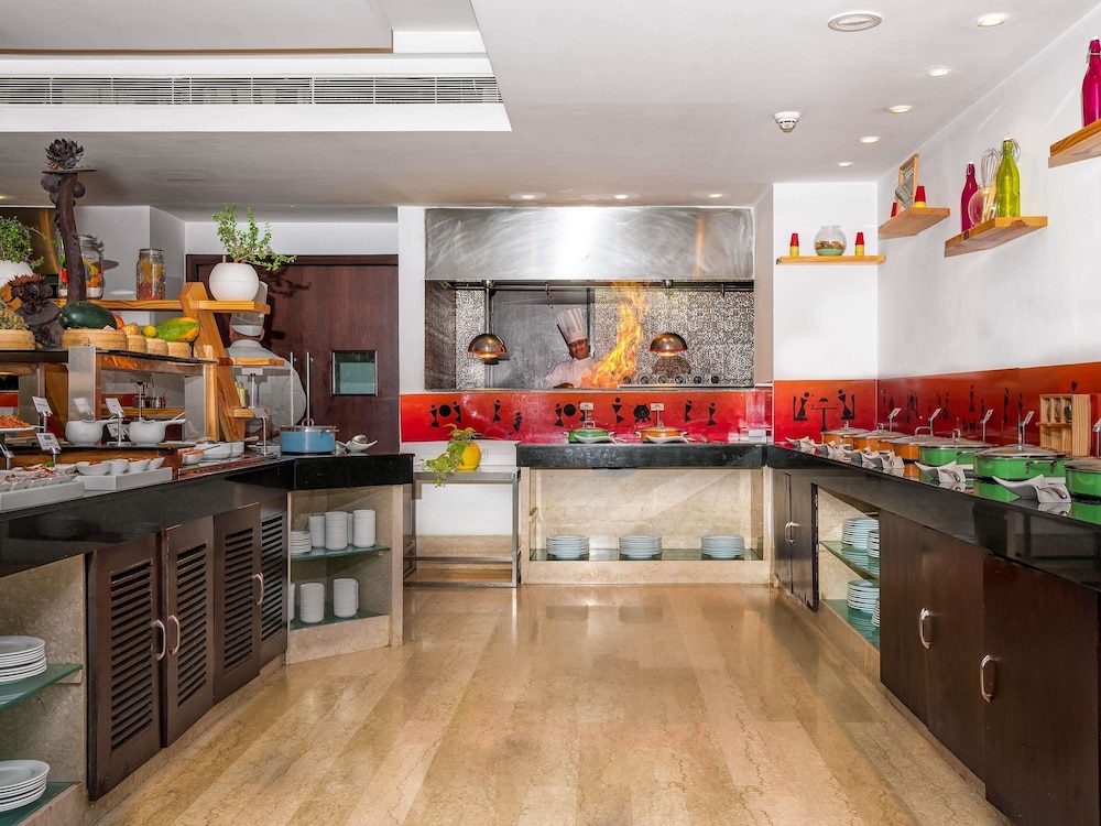Mercure Hyderabad Kcp 56/69