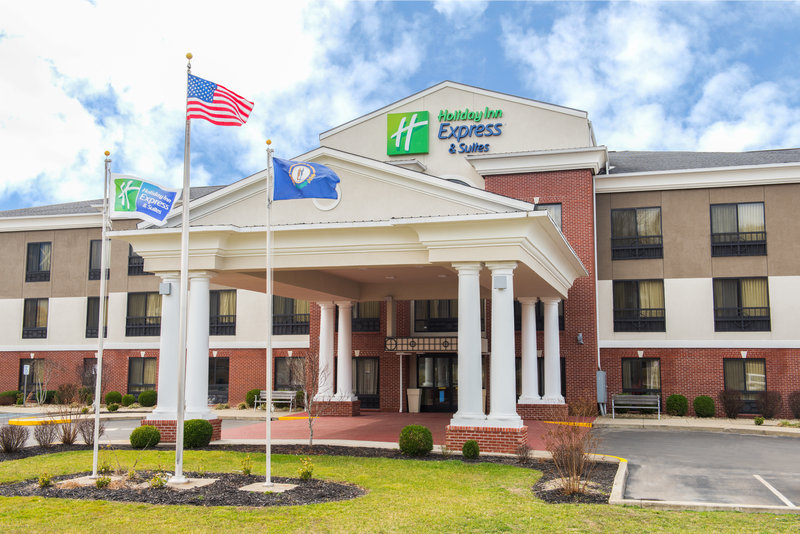 Holiday Inn Express Hotel Suites Ashland 6/56