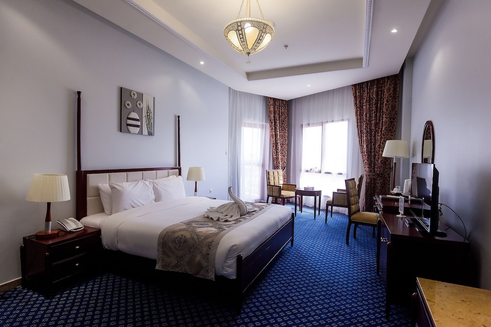 Red Castle Hotel 14/50