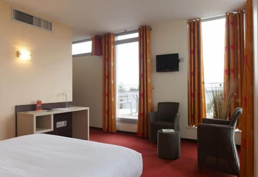 غرفة سوبيريور بسرير مزدوج، Citotel Hostellerie Saint Vincent Beauvais 4/5