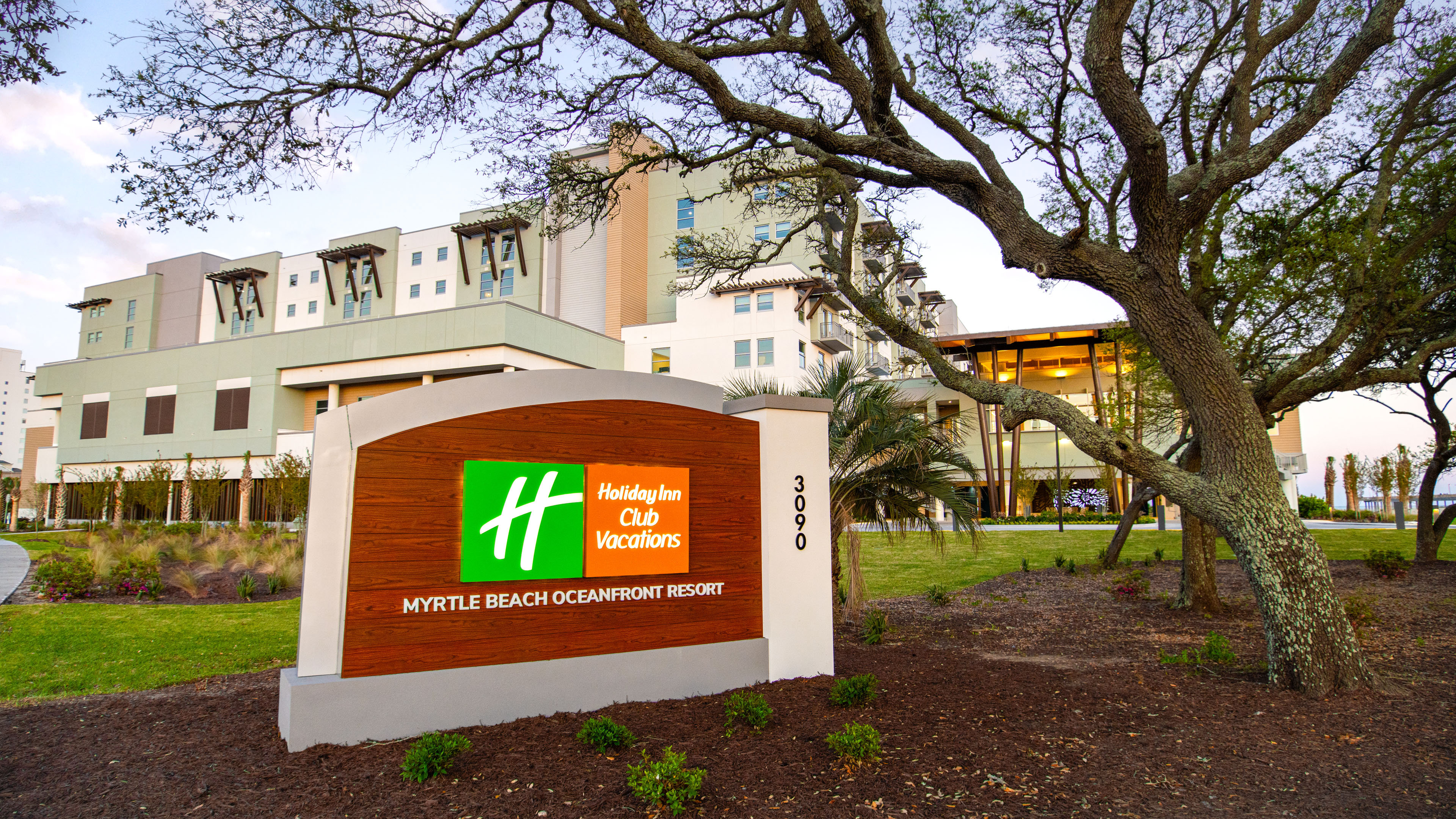 Holiday Inn Club Vacations Myrtle Beach Oceanfront 2/50