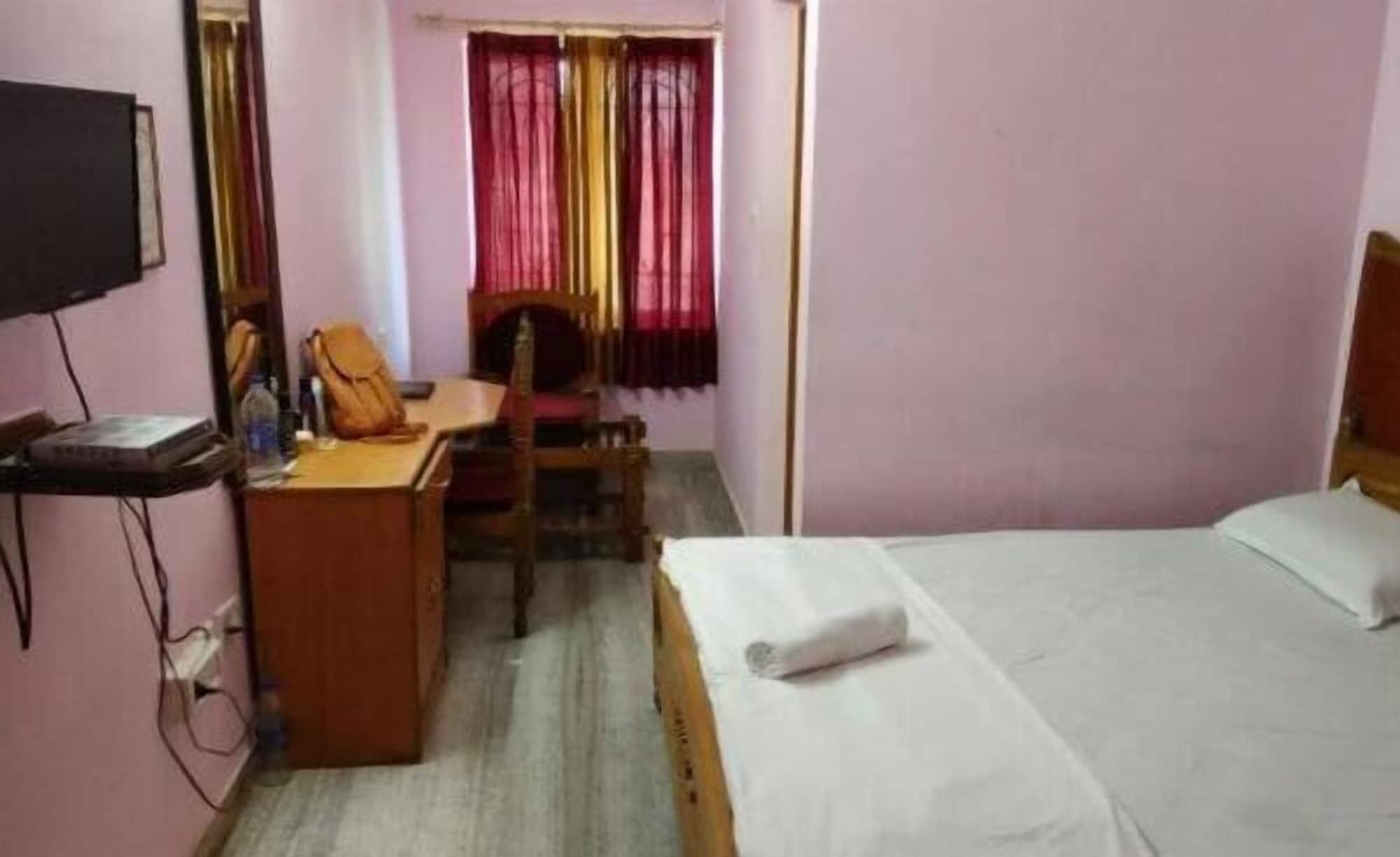 HOTEL SAMBIT ROYALE 12/21
