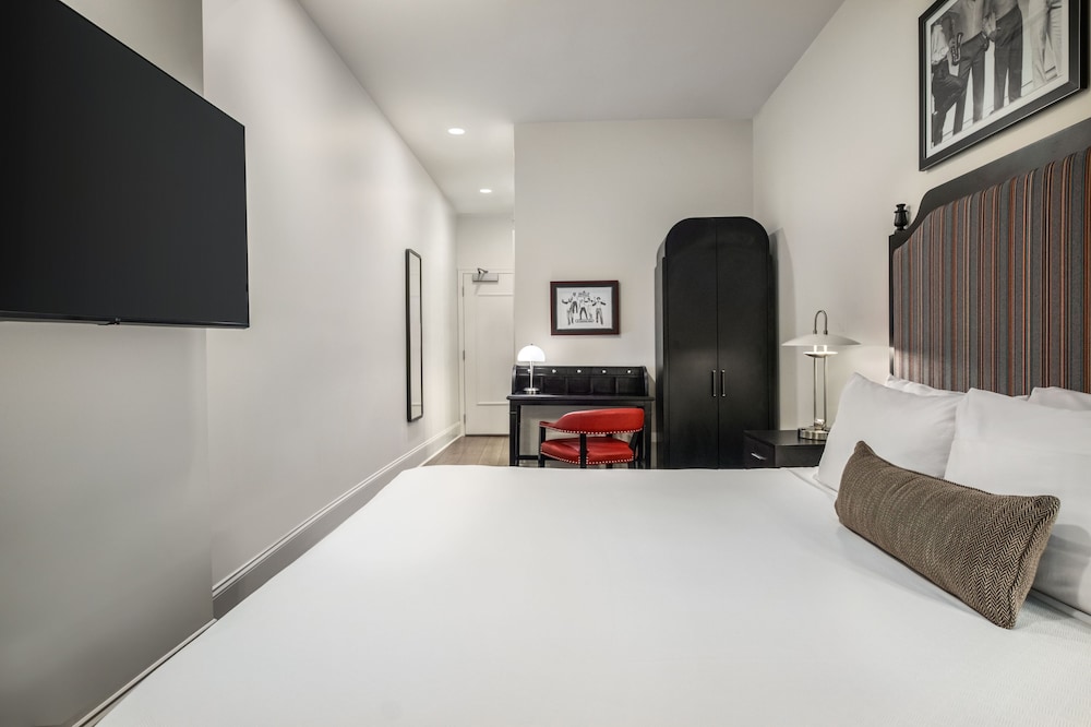 The Rubenstein Hotel 22/48
