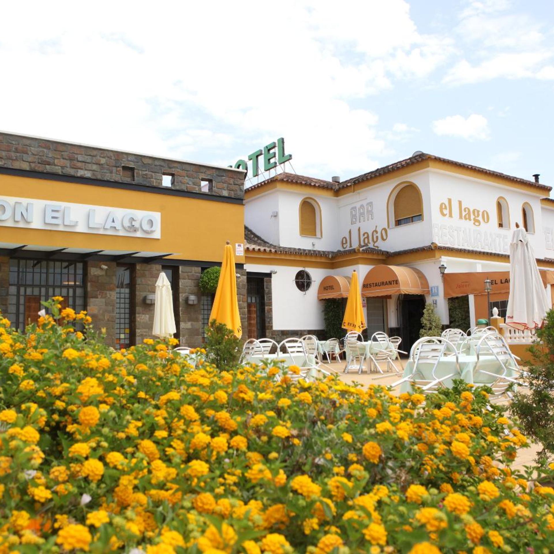 Hotel Restaurante El Lago 22/24