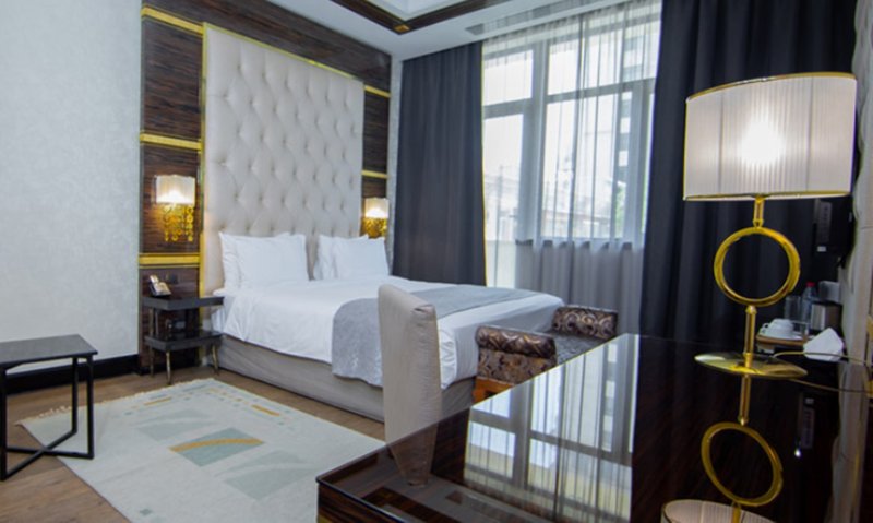 Sapphire Hotel 31/72