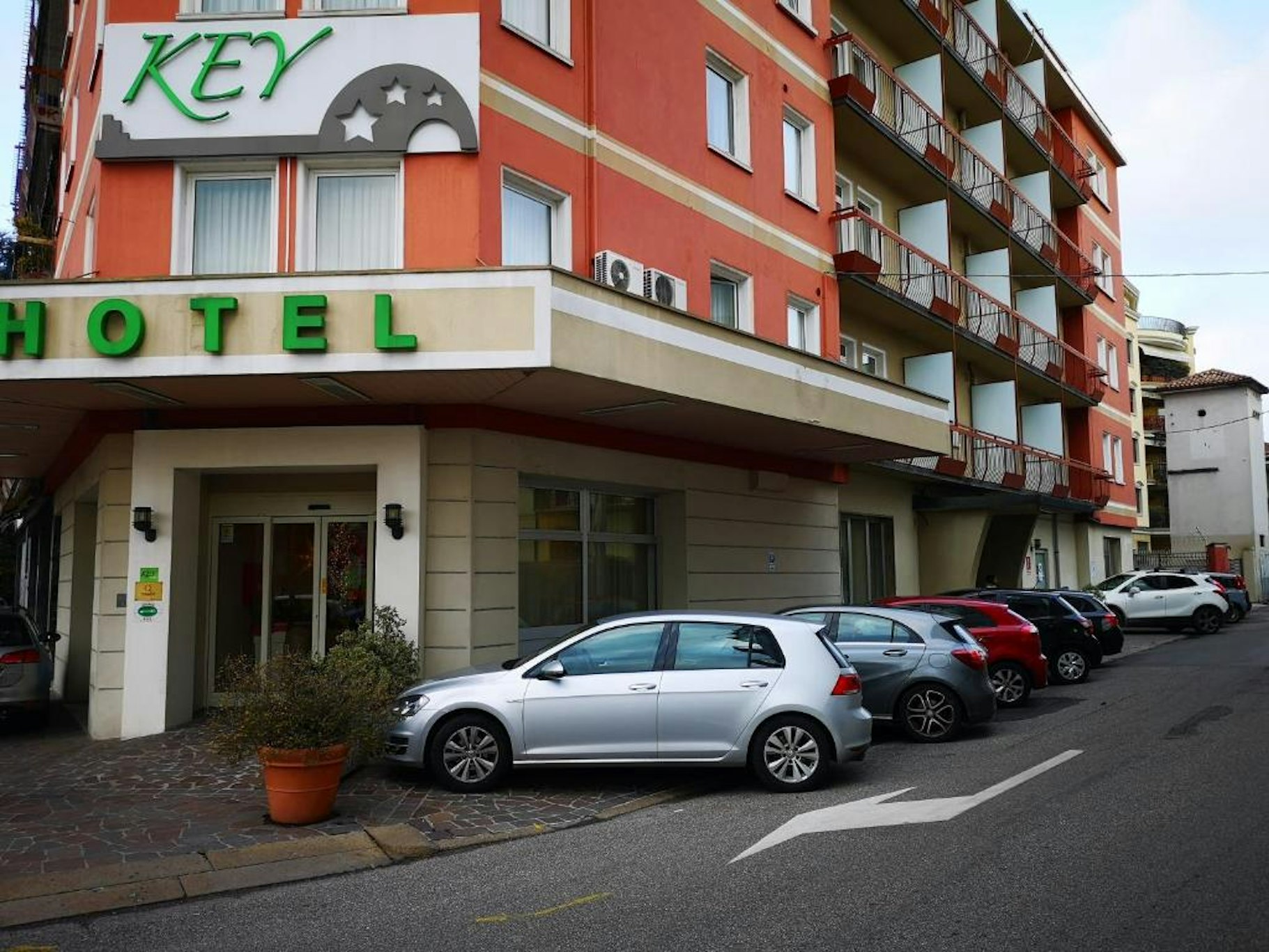 Key Hotel 17/18