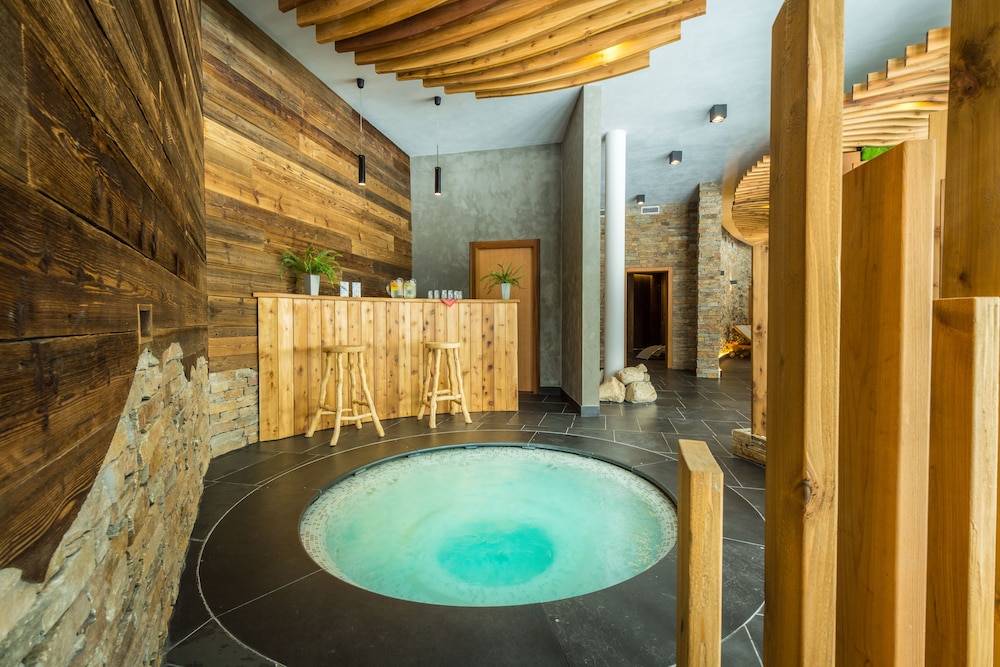 Olympie Hotel, Spindleruv Mlyn 27/60