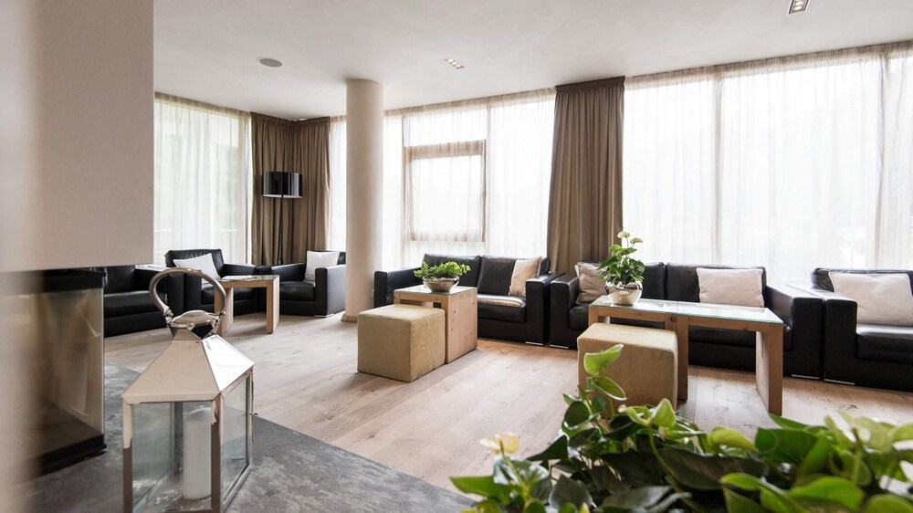 Alpine Hotel Ciasa Lara 25/40
