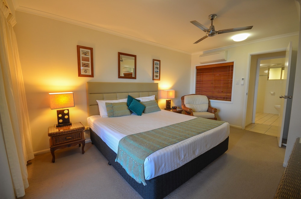 Rose Bay Resort 14/70