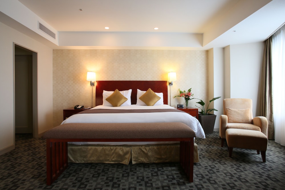 International Resort Hotel Yurakujo 12/50