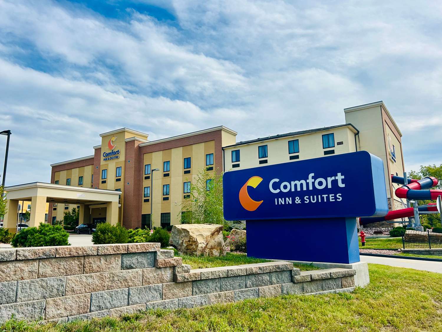Comfort Inn & Suites Shawnee - Kansas City 2/28