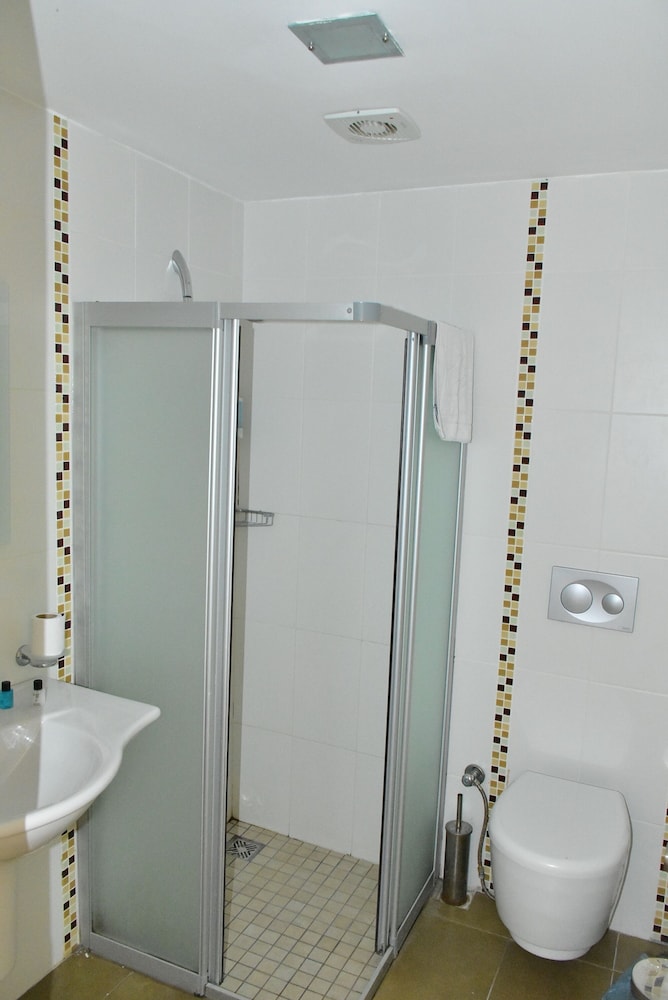 Diana Suite 11/47