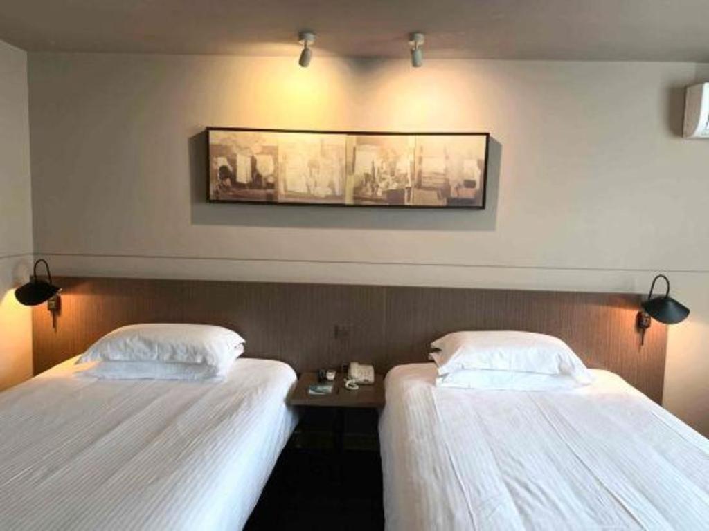 Jinjiang Inn Select (Nanjing South Railway Station North Square) 17/43