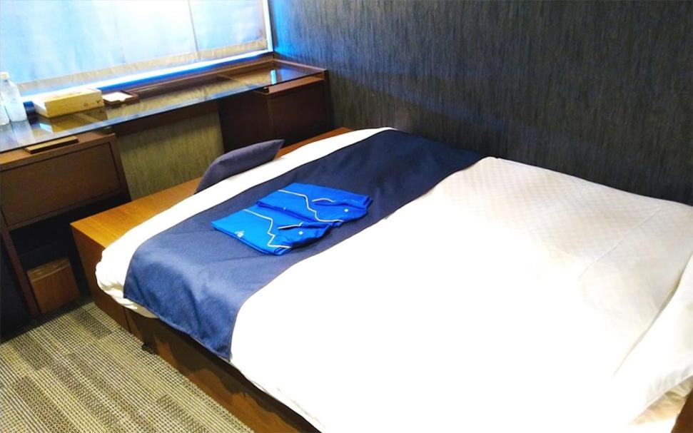 Moderate, Double Bed