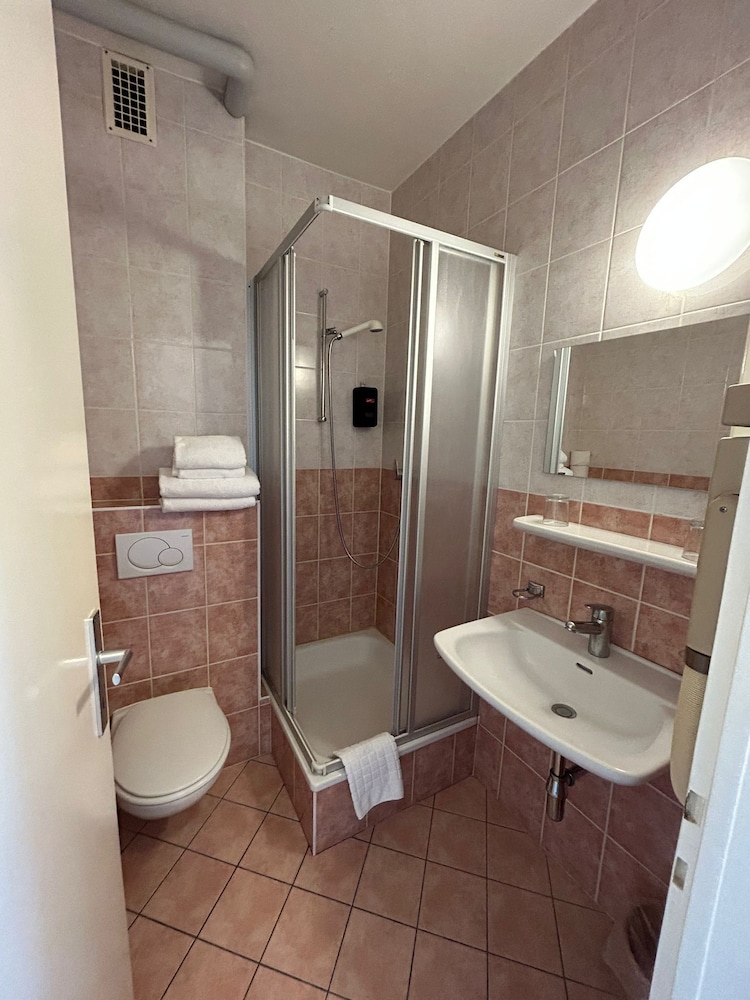 Hotel Carmen SA 46/50