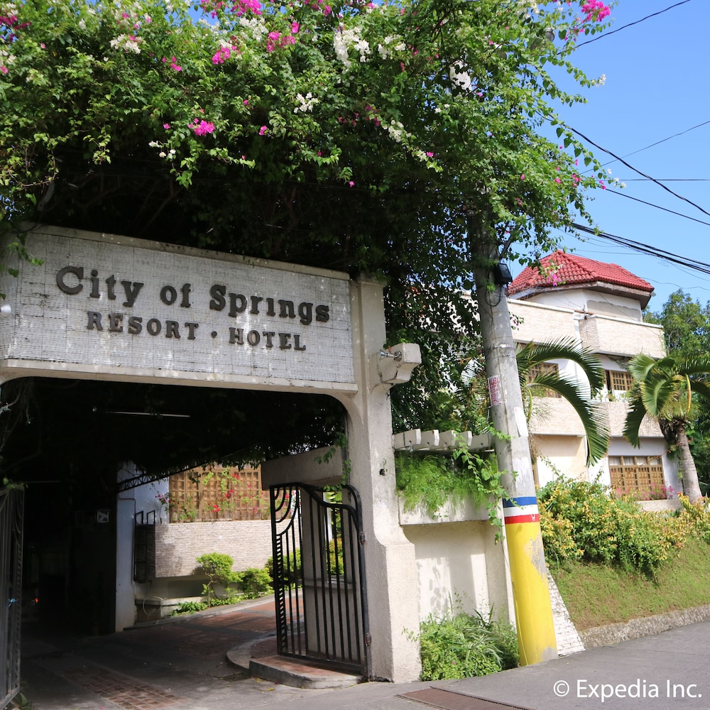 City Of Springs Hotel 1/35