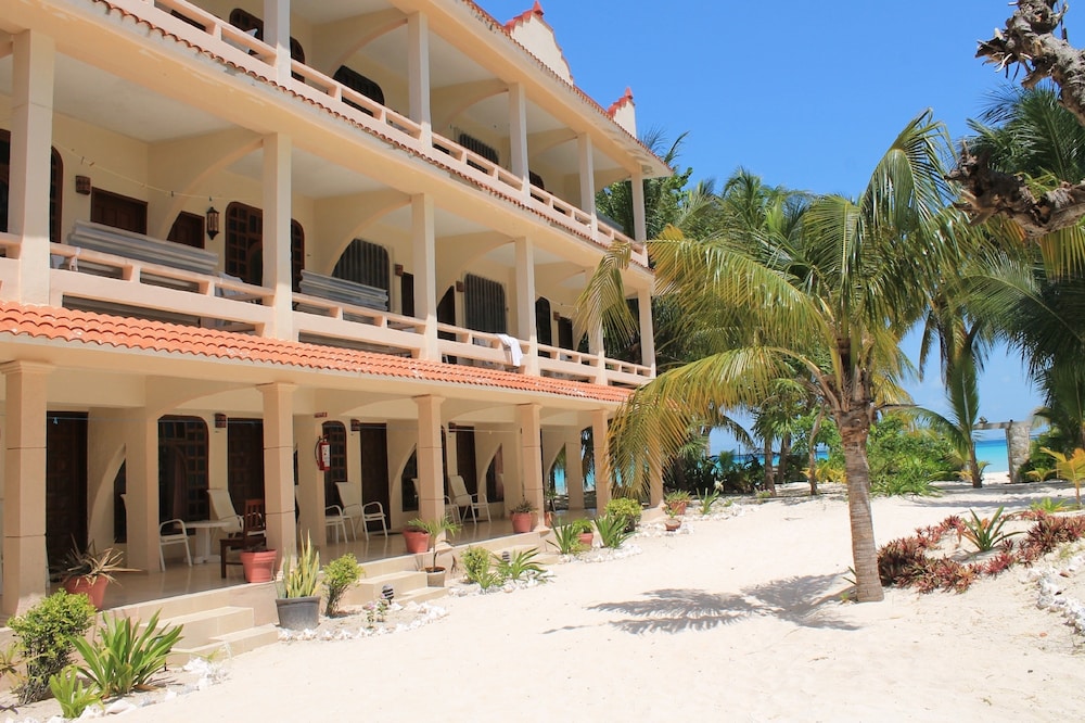 Hotel Cabanas Maria del Mar in ISLA MUJERES