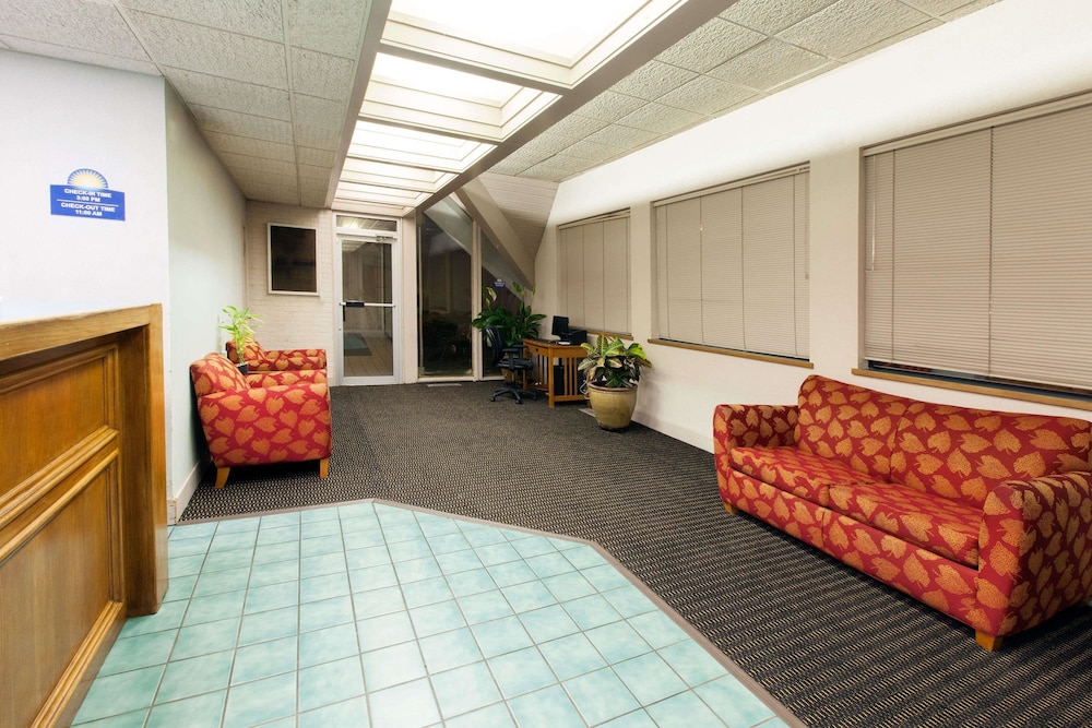Days Inn By Wyndham Norman 7/21