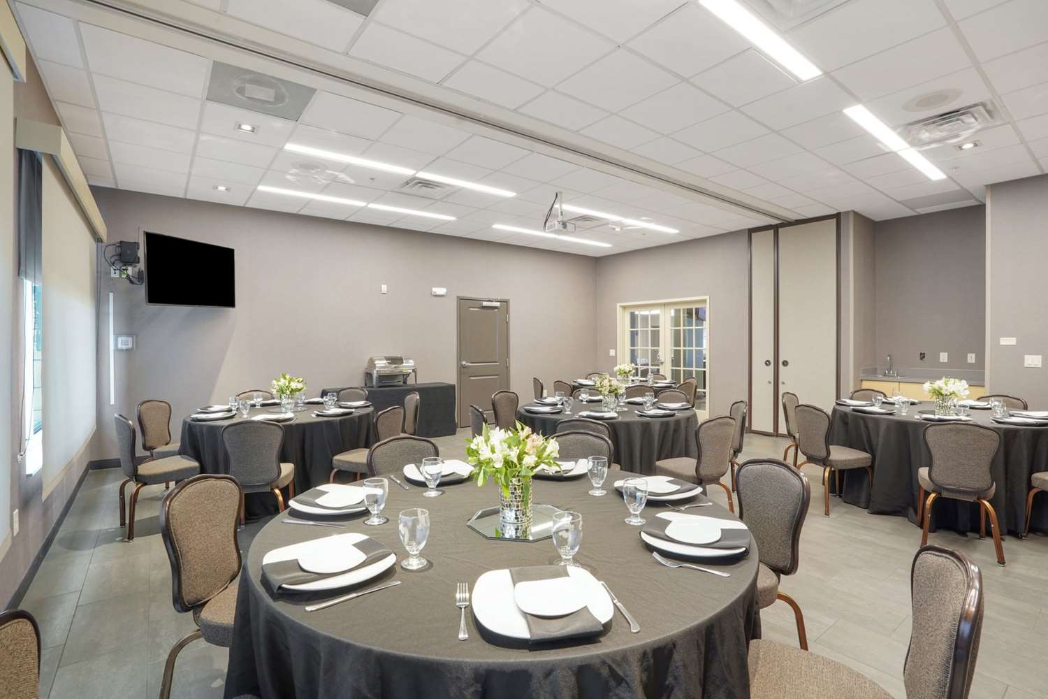 Best Western Plus Executive Residency Fillmore Inn 12/15