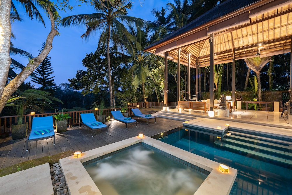 Villa Vajra 12/27