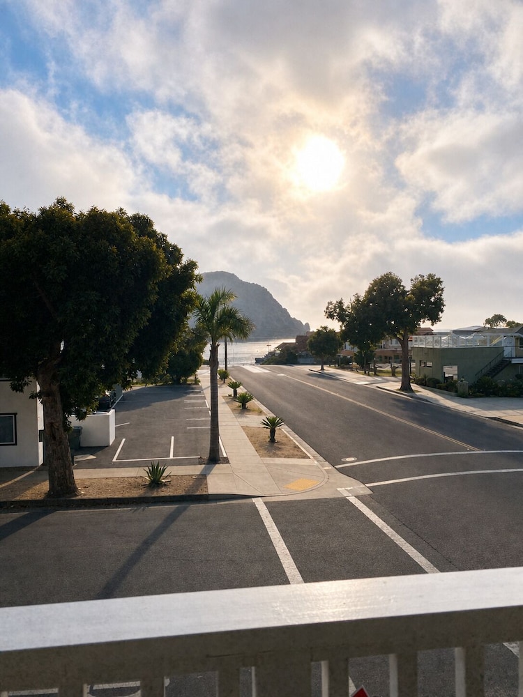 Rockview Inn And Suites 34/54