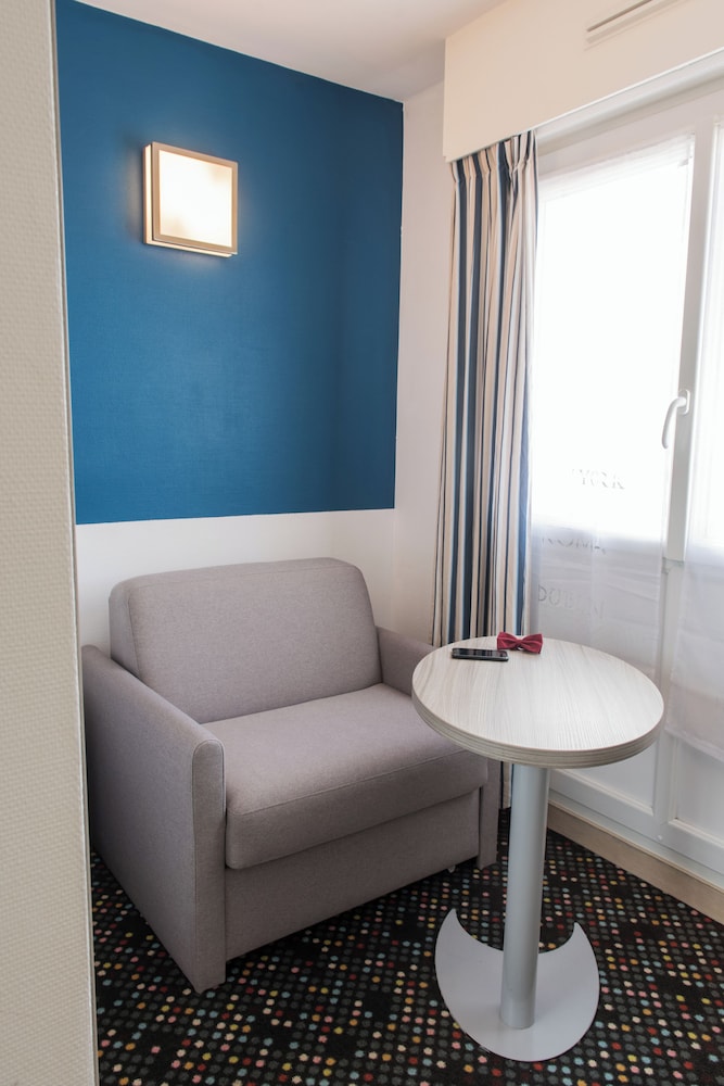 IBIS STYLES SAINT GILLES CROIX DE VIE 50/77