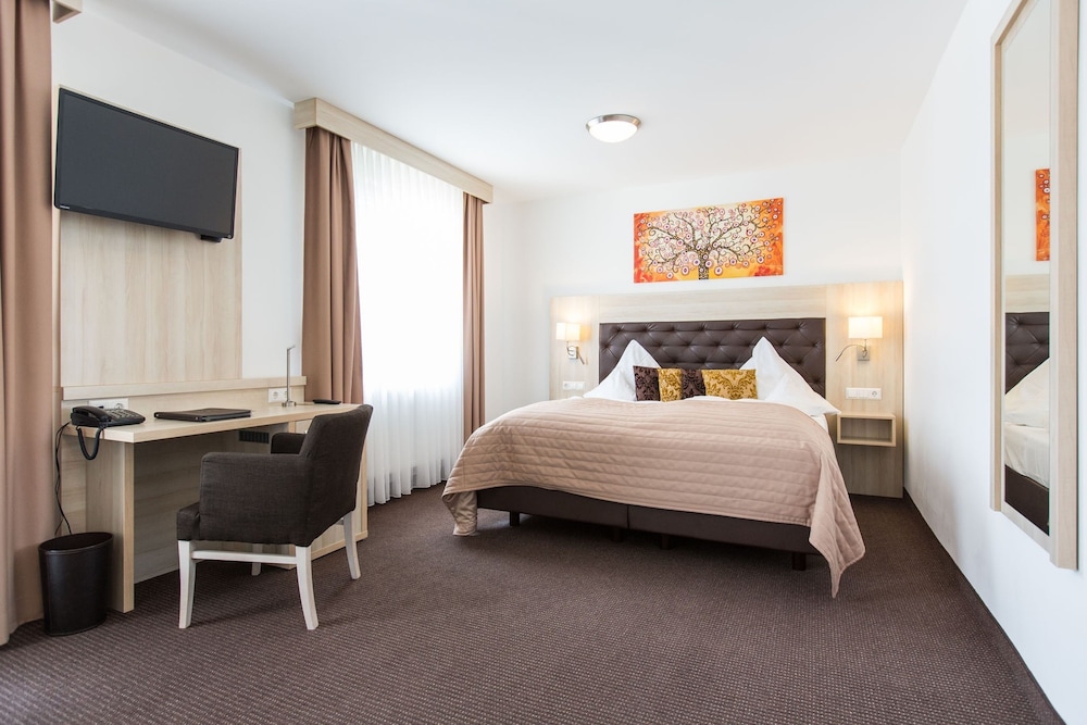 Parkhotel Bilm im Gluck am Stadtrand Hannover 10/50