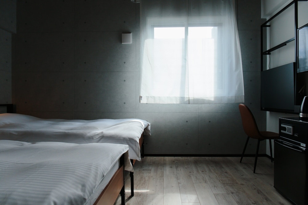 Hotel Potmum - Hostel 42/69