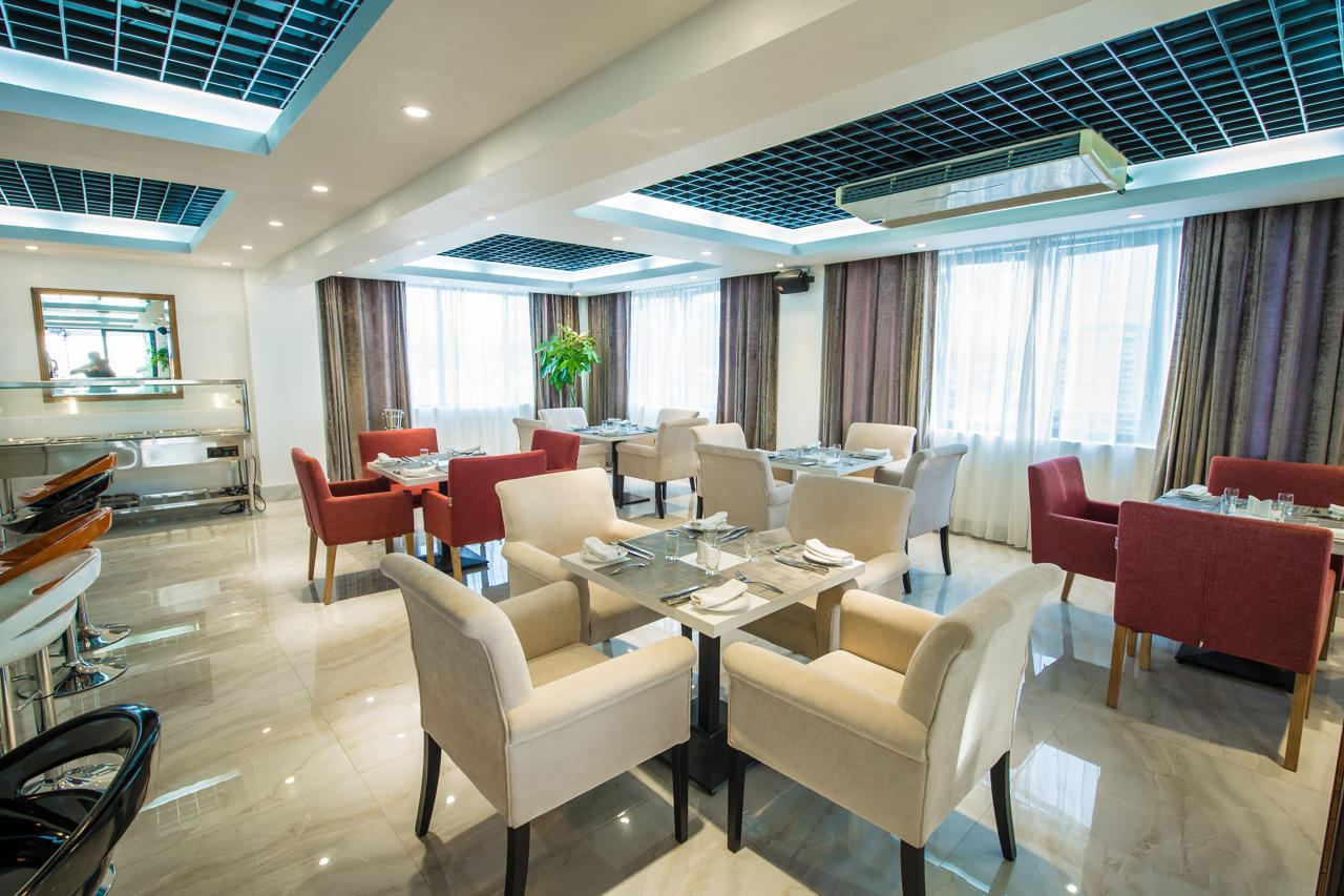 Palms Hotel 29/41