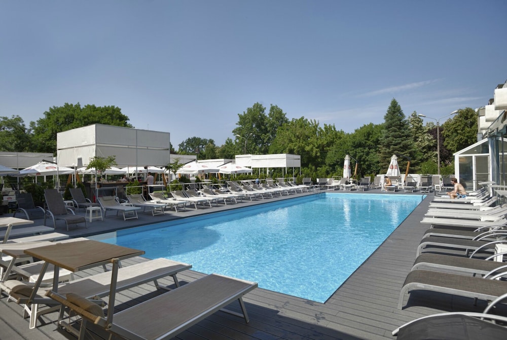 North Star Continental Resort 17/55