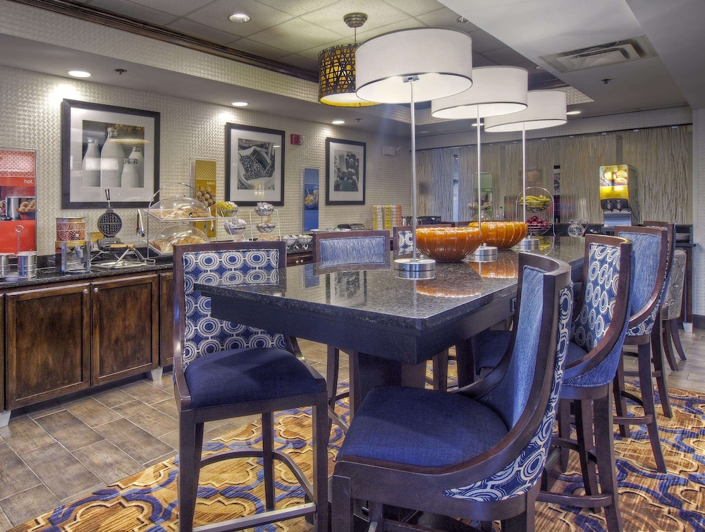 Hampton Inn Bristol 18/28