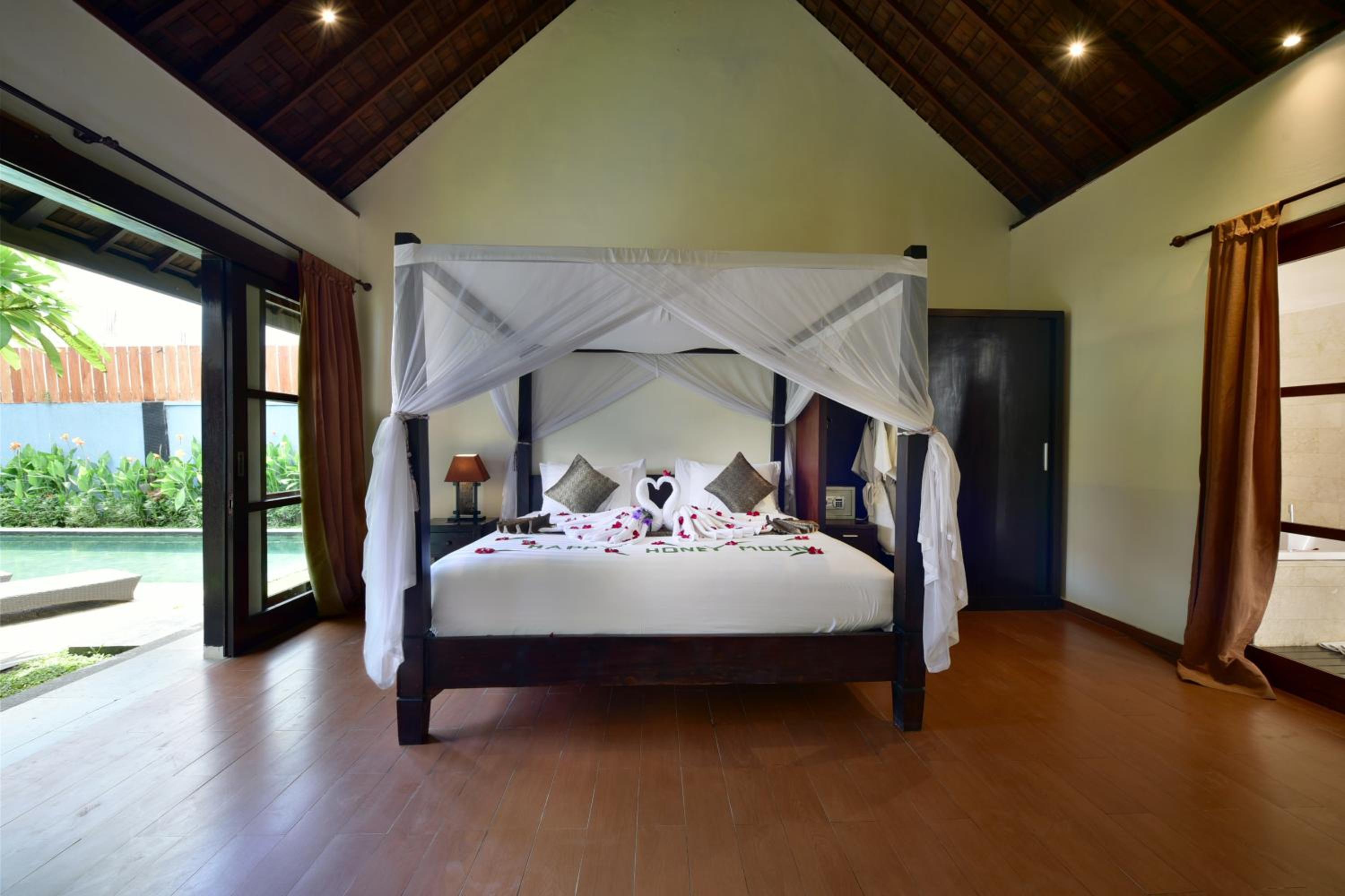 1 Bedroom, Villa, Private Pool, Bathtub, The Khayangan Dreams Umalas 2/10