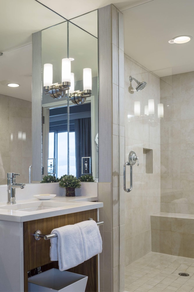 Courtyard Marriott Burlington Harbor 3/48