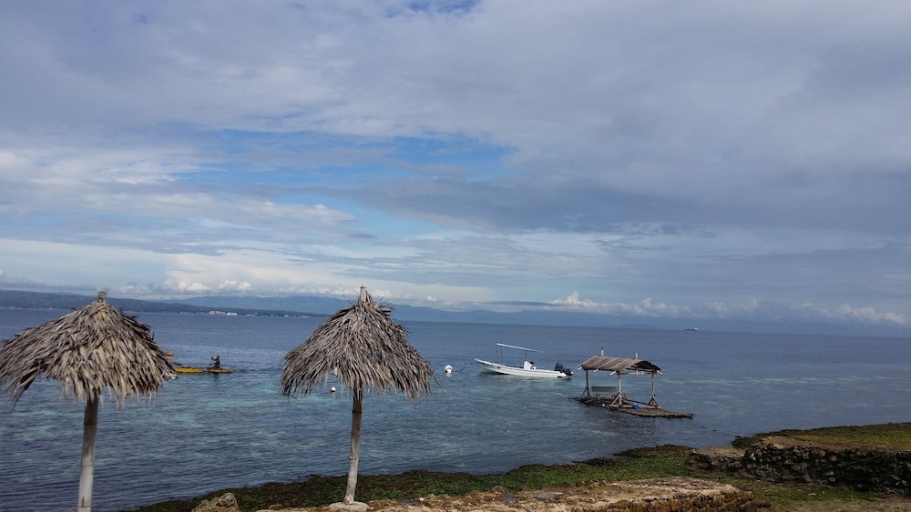 New Ocean Terrace Beach Resort 13/24