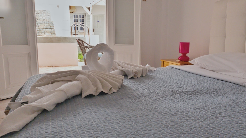 Iliada Hotel Santorini 32/63