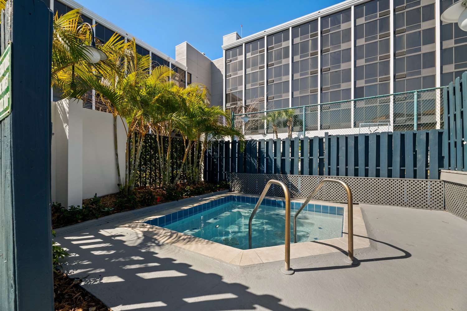 Best Western Orlando Gateway Hotel 41/42