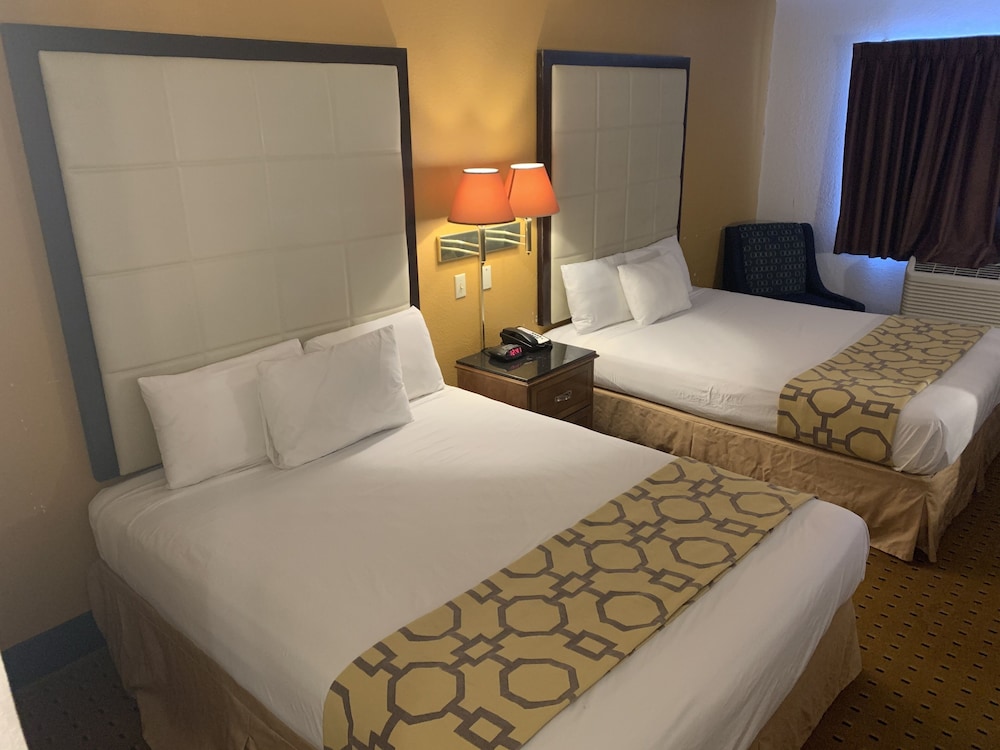 Brentwood Inn Suites 11/41