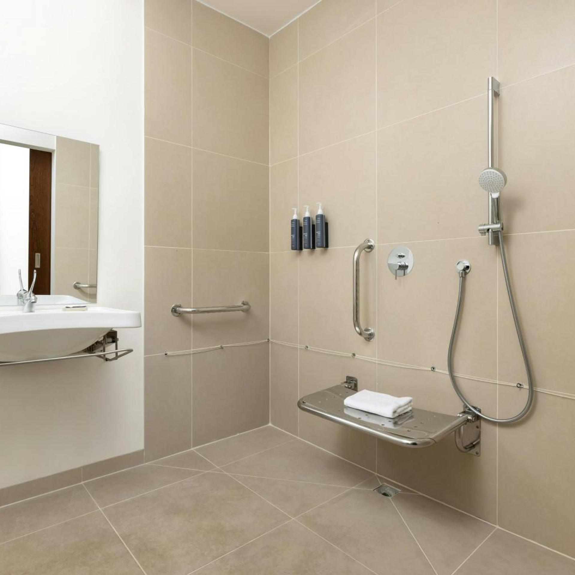 Junior Suite, King Bed, Resort View, Balcony، The Westin Salgados Beach Resort, Algarve 8/10