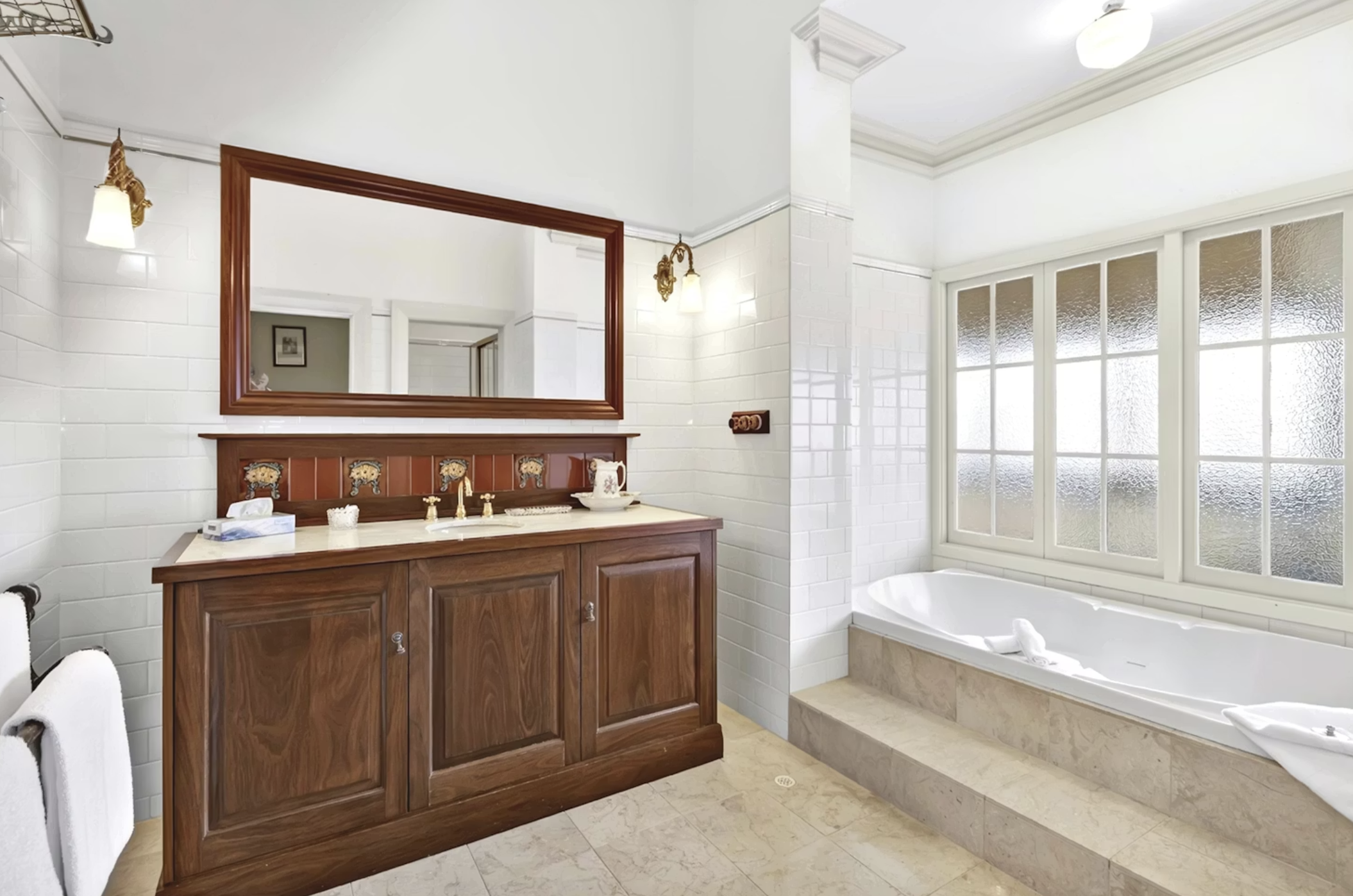 Clifton Motel & Grittleton Lodge (ex The Clifton) 25/25