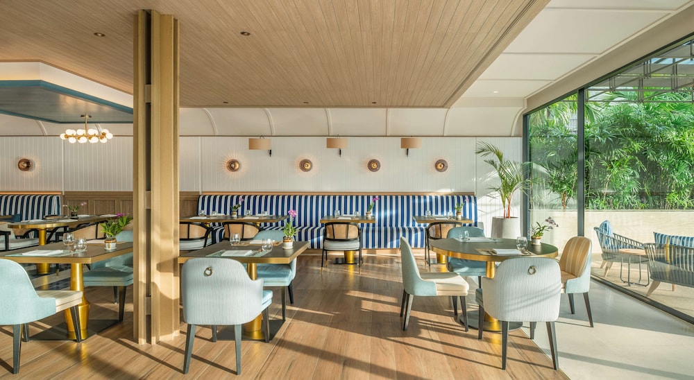 Hyatt Regency Phuket Resort 28/44