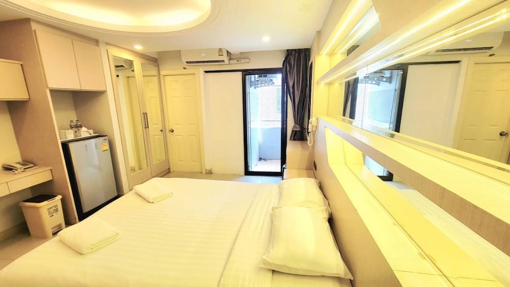 STANDARD, DOUBLE BED