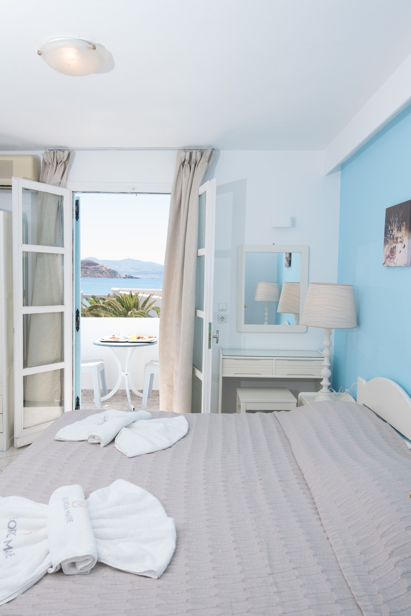 CLASSIC, DOUBLE OR TWIN BED, SEA VIEW