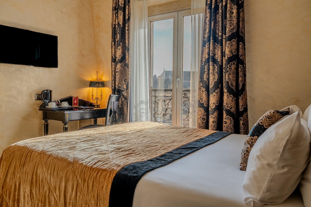 Hotel de L Empereur by Malone 25/64