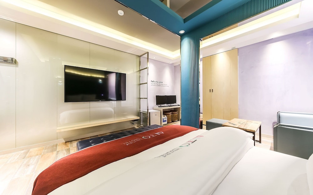Yeongju Hotel 10/35